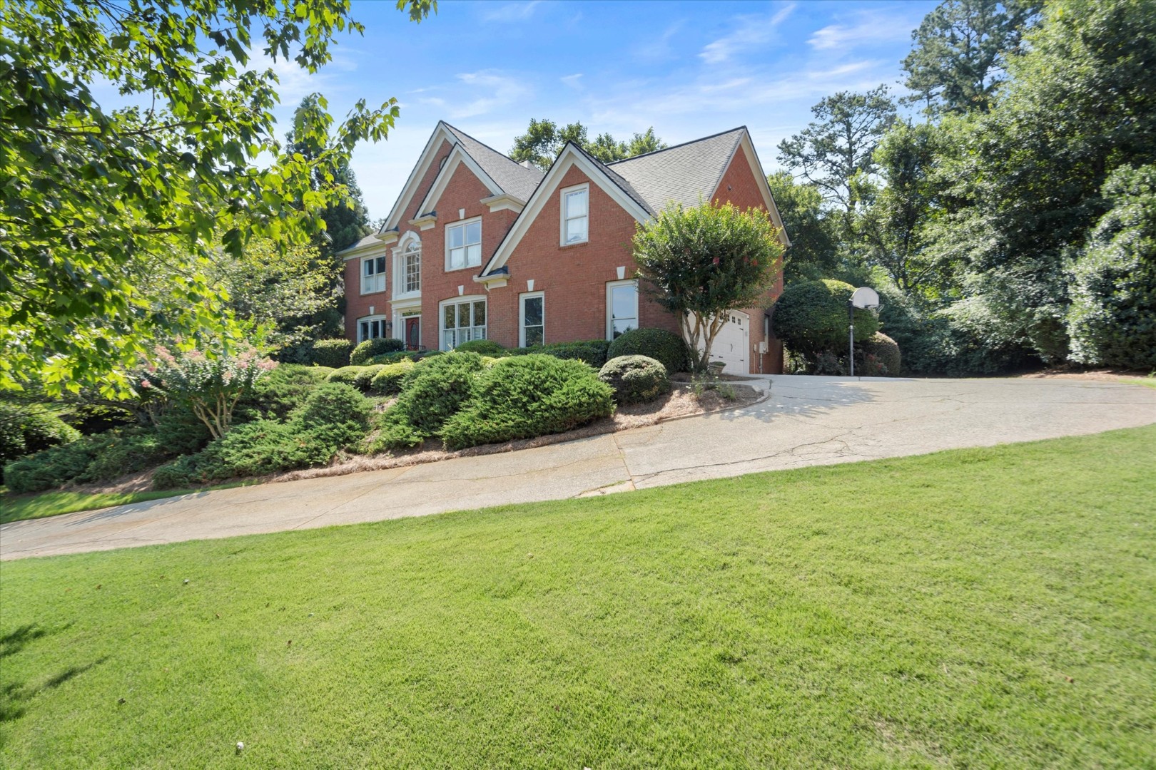 4020 Walnut Creek Trl, Alpharetta, GA 30005 - Elegant 5BR/5BA Luxury Windward home for lease at $5,500/month