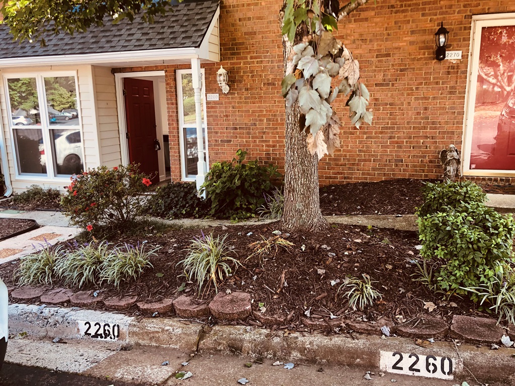 2260 Newport Landing, Alpharetta, GA 30009; 2BR/2.5BA renovated townhome for rent at $2300/month