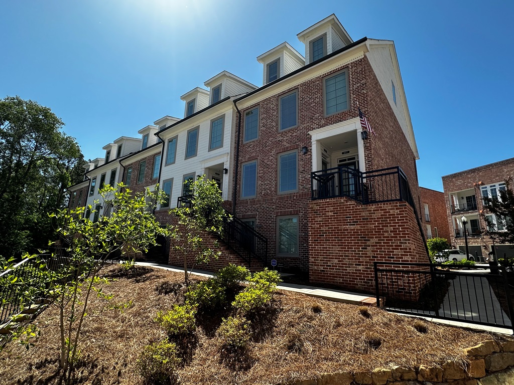 519 Burton Dr, Alpharetta, GA 30009