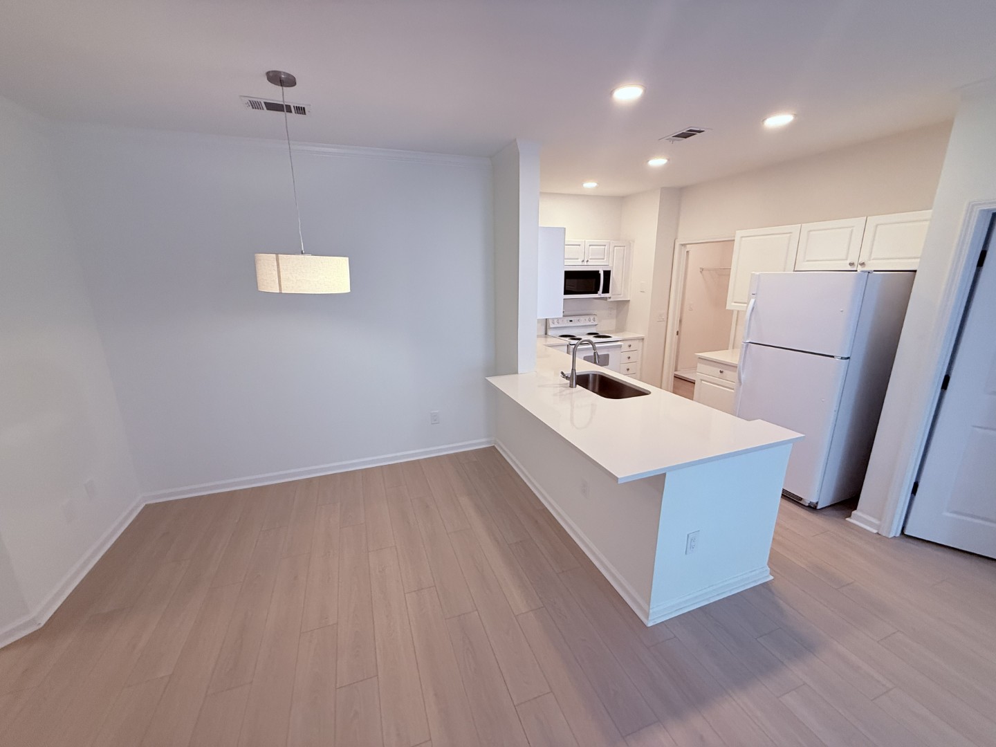 411 Spring Heights Ln SW, Unit# 4, Smyrna, GA 30080; 2BR/2BA Renovated Condo for Lease at $2,200/month